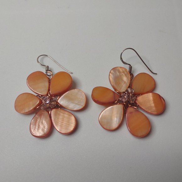 Flower Shaped Shell Earrings With 925 Hooks - Picture 1 of 13